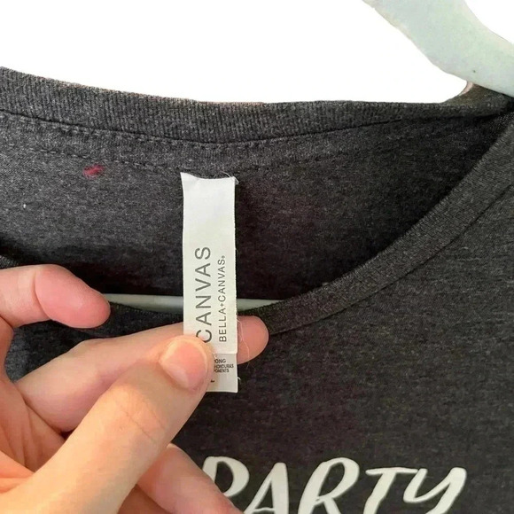 “I like to part if by party you mean books” Tshirt size L - Picture 3 of 3